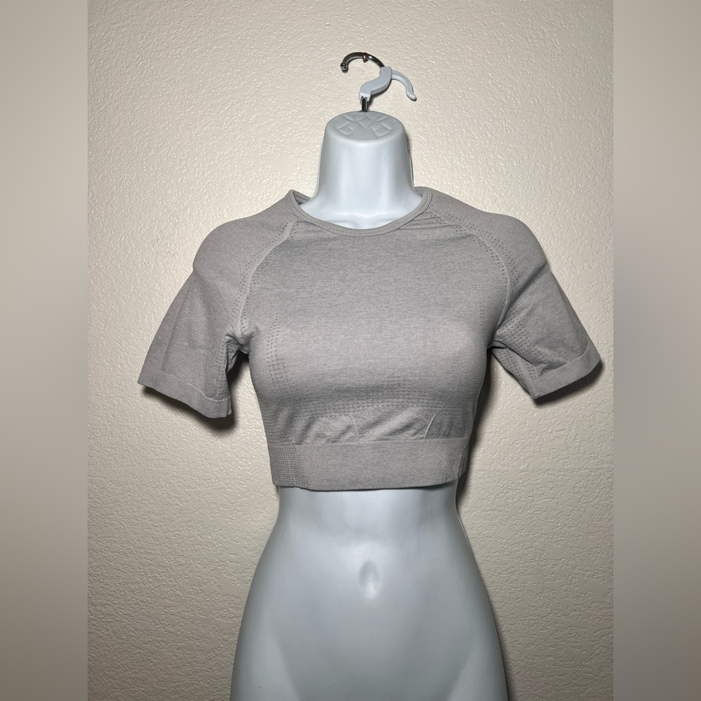 ACTIVE TOP